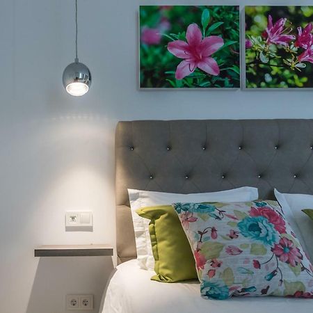 Azaleas Guest House Ribeira Cha Esterno foto
