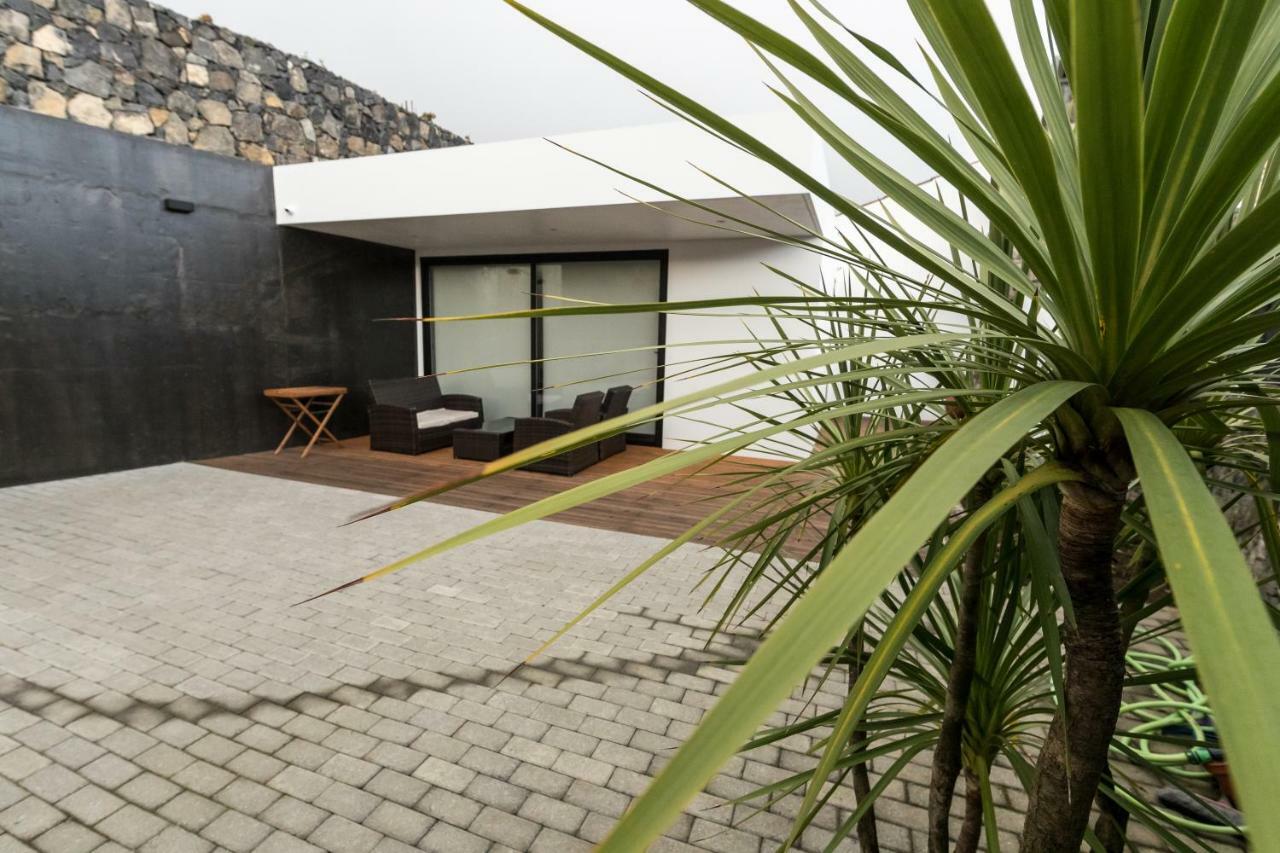 Azaleas Guest House Ribeira Cha Esterno foto