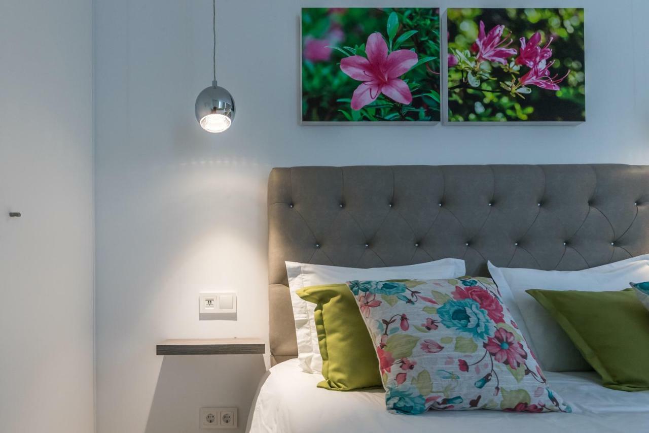 Azaleas Guest House Ribeira Cha Esterno foto